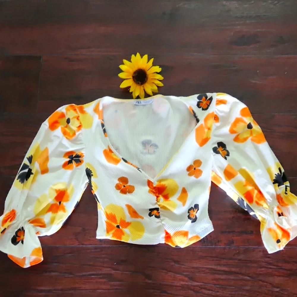 Zara Women's Floral V-Neck Top White and Orange